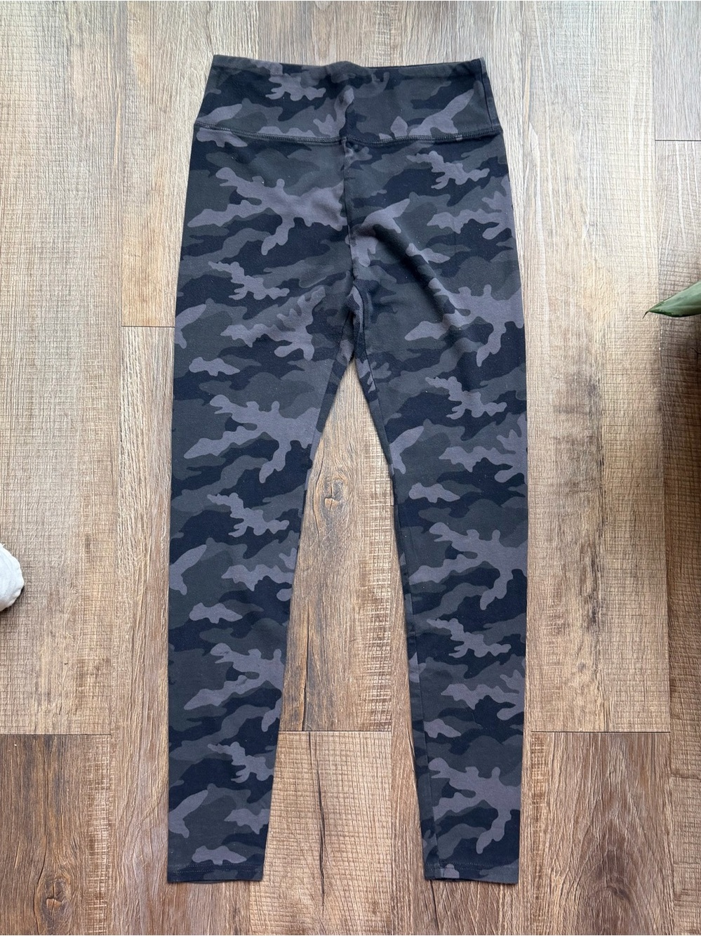 Black & Gray Camo Leggings
